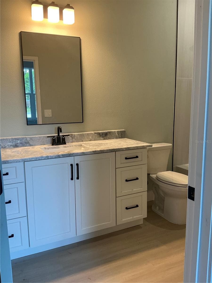 Tub Bath - 1619 MAGNOLIA AVE, DELAND