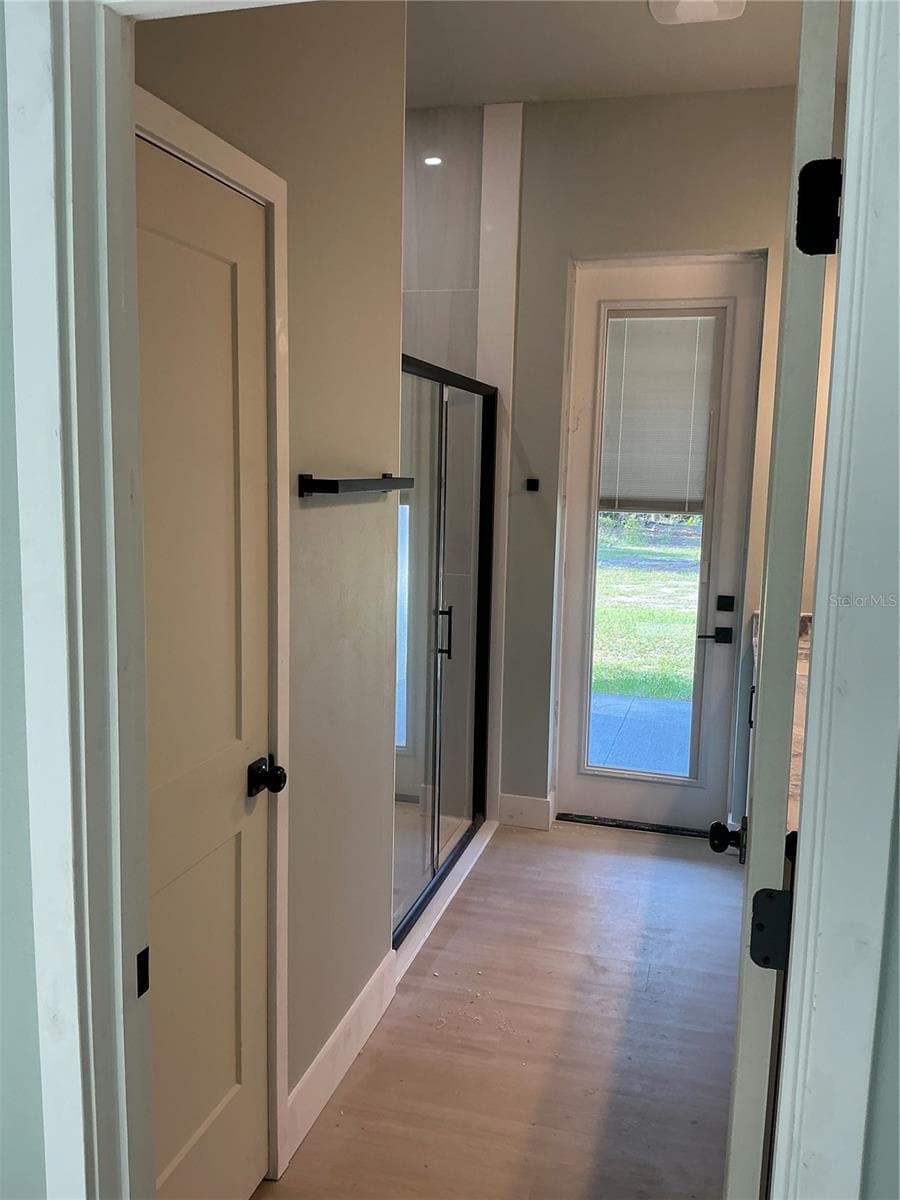 rear Primary Bath - 1619 MAGNOLIA AVE, DELAND