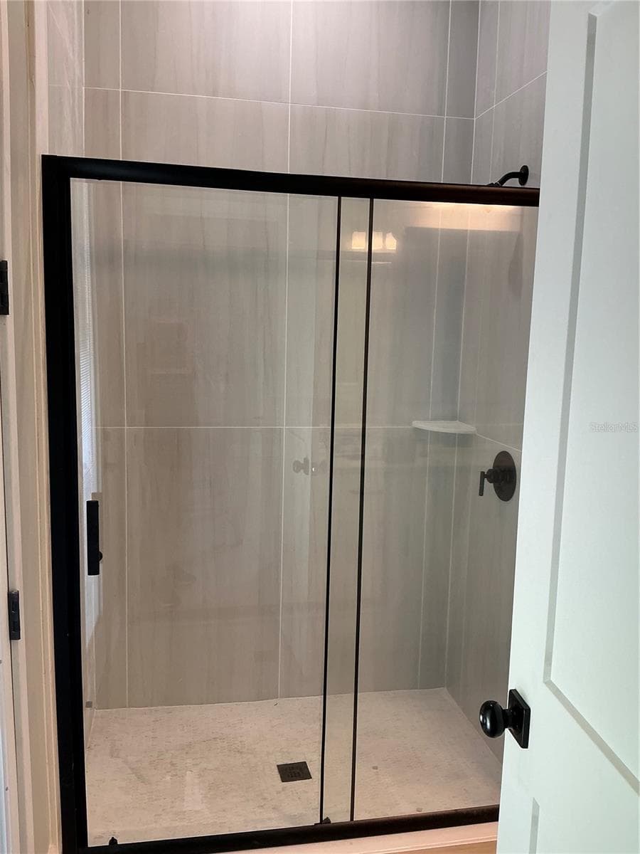 Pool Bath Shower - 1619 MAGNOLIA AVE, DELAND