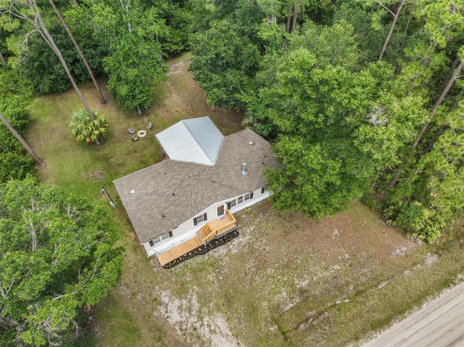 Manufactured Home at 2318 COCONUT BLVD, BUNNELL, photo 50 of 52