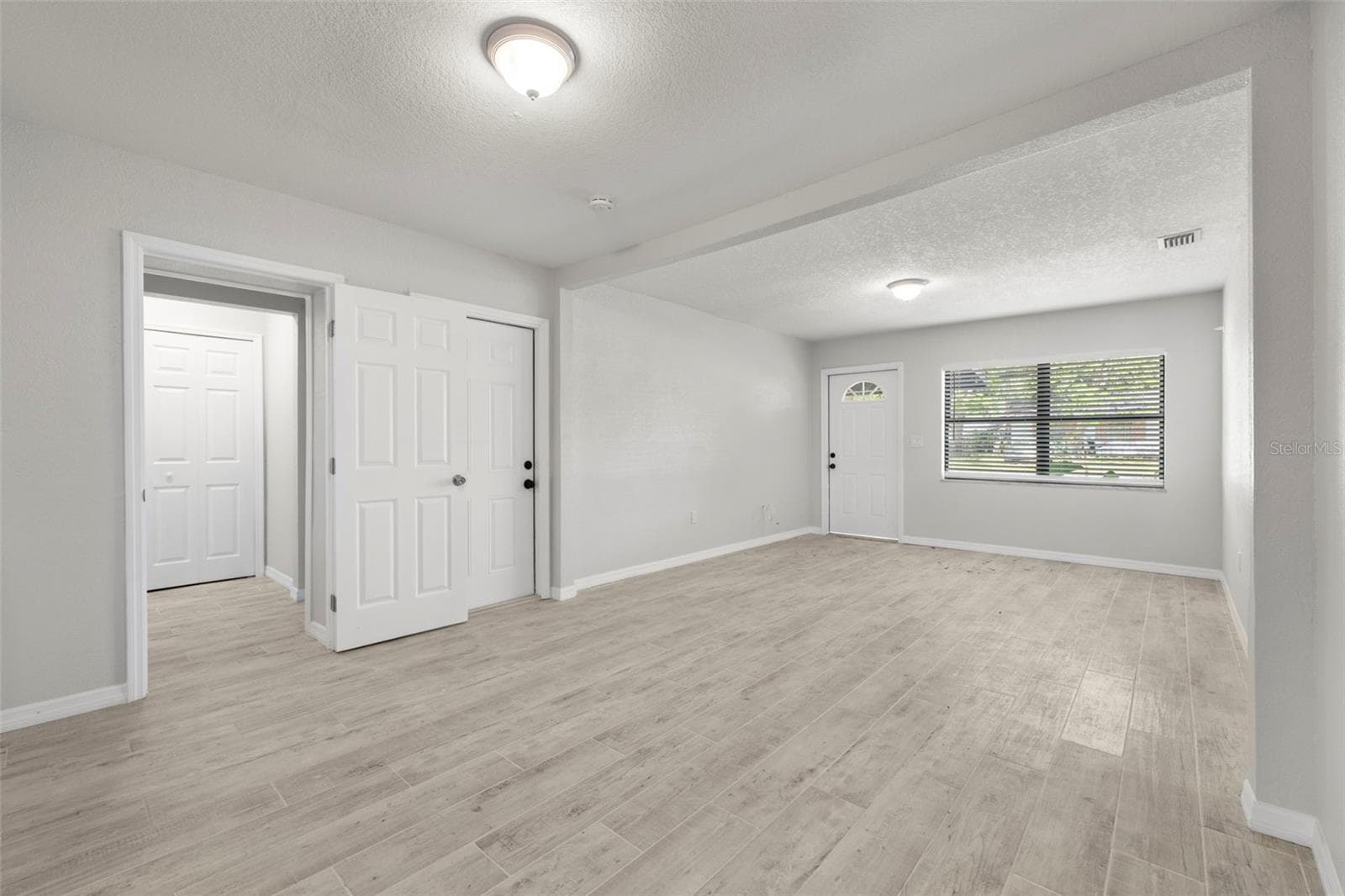 Single Family Residence at 6612 N 23RD ST, TAMPA, photo 9 of 33