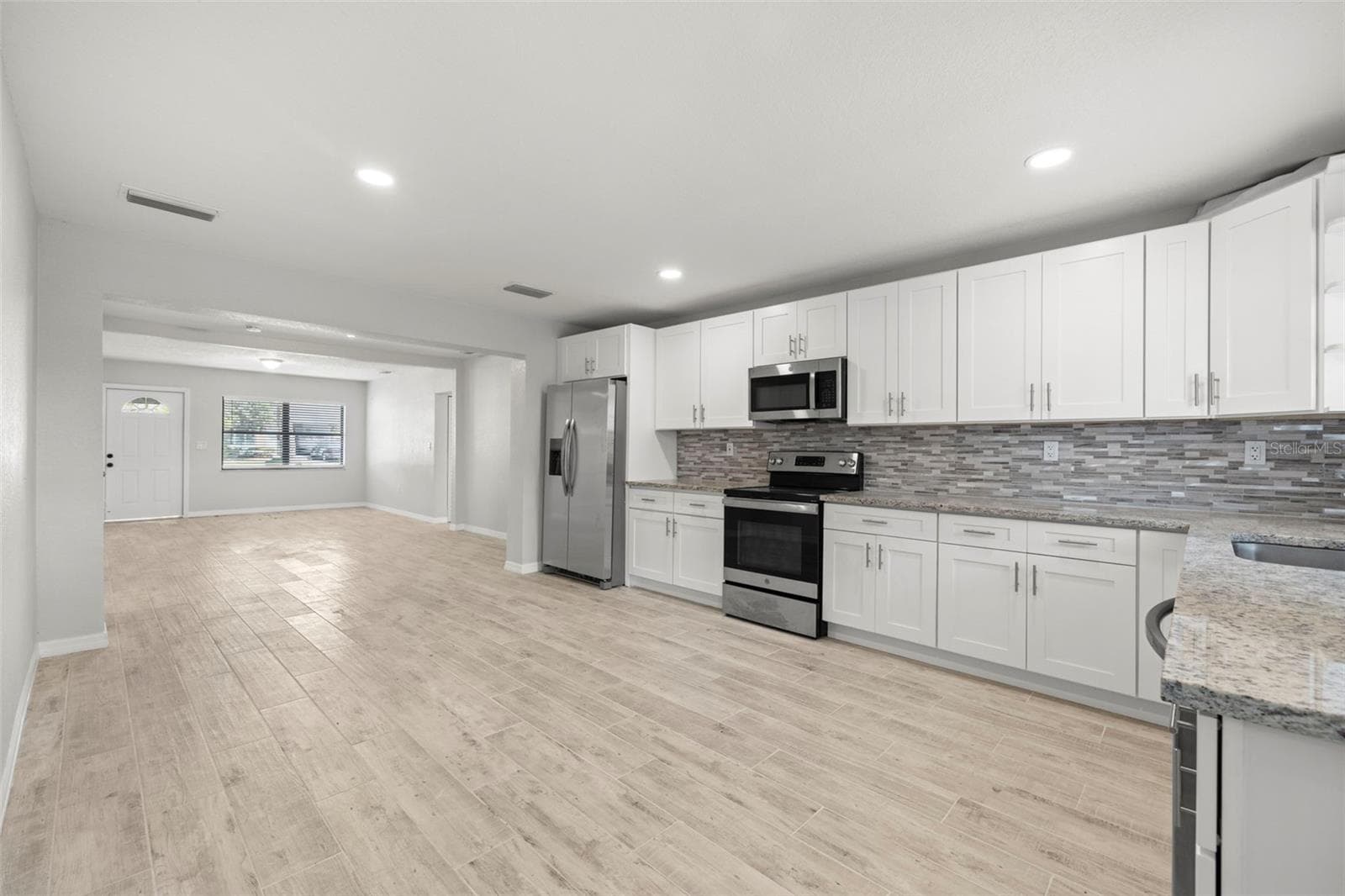 Kitchen - 6612 N 23RD ST, TAMPA