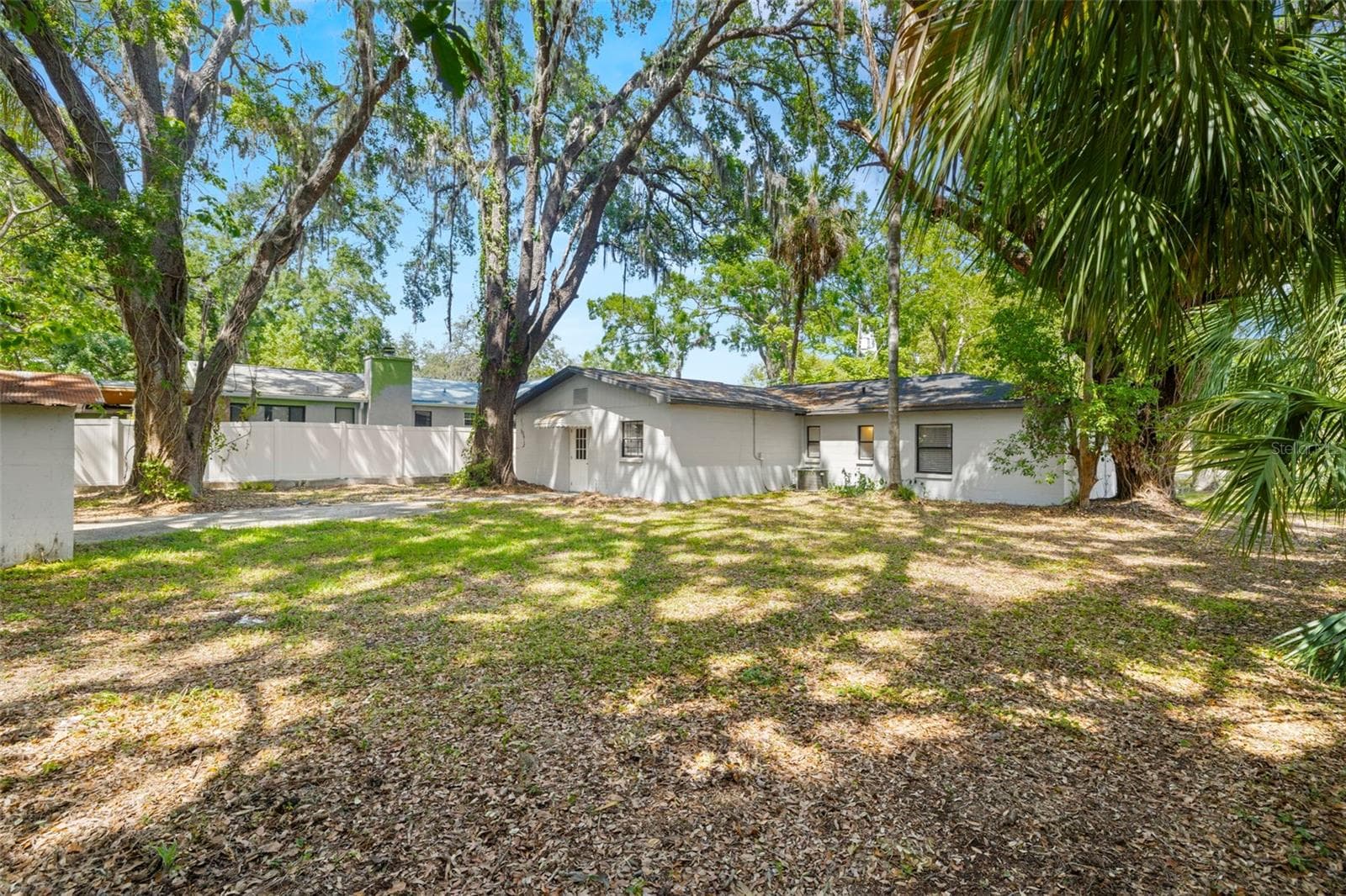 Backyard 3 - 6612 N 23RD ST, TAMPA