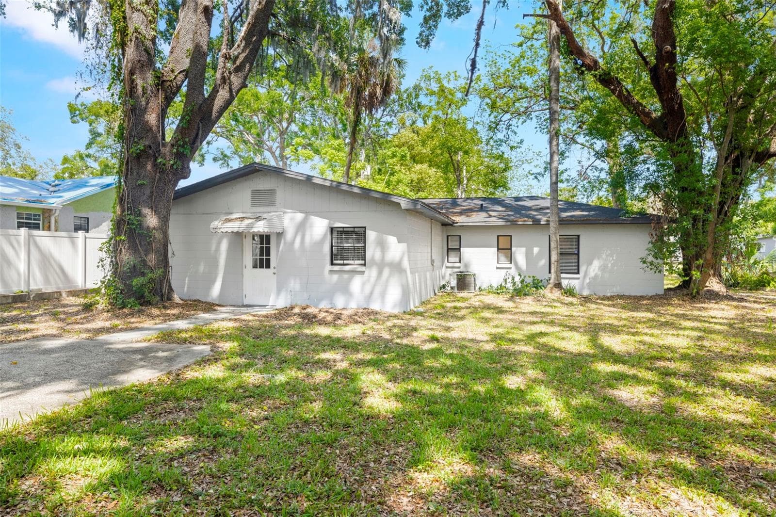 Backyard 5 - 6612 N 23RD ST, TAMPA