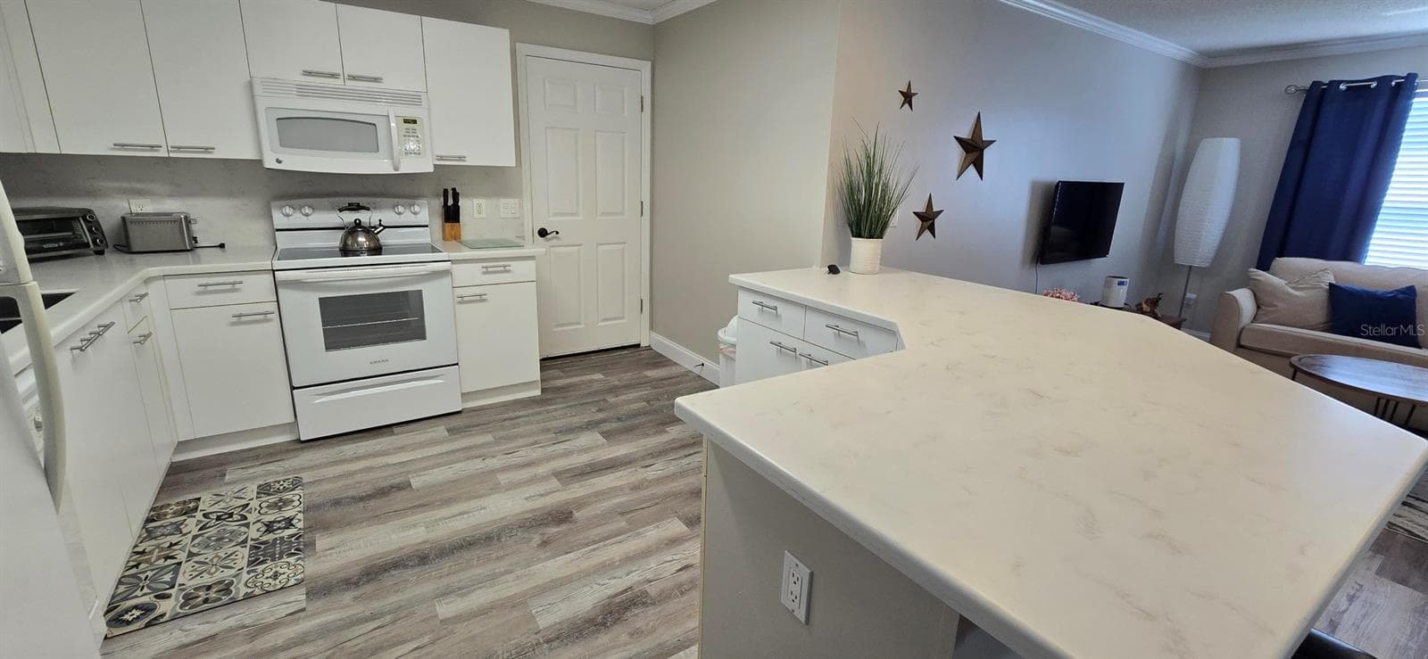 Kitchen - 712 ARTESIA AVE, THE VILLAGES