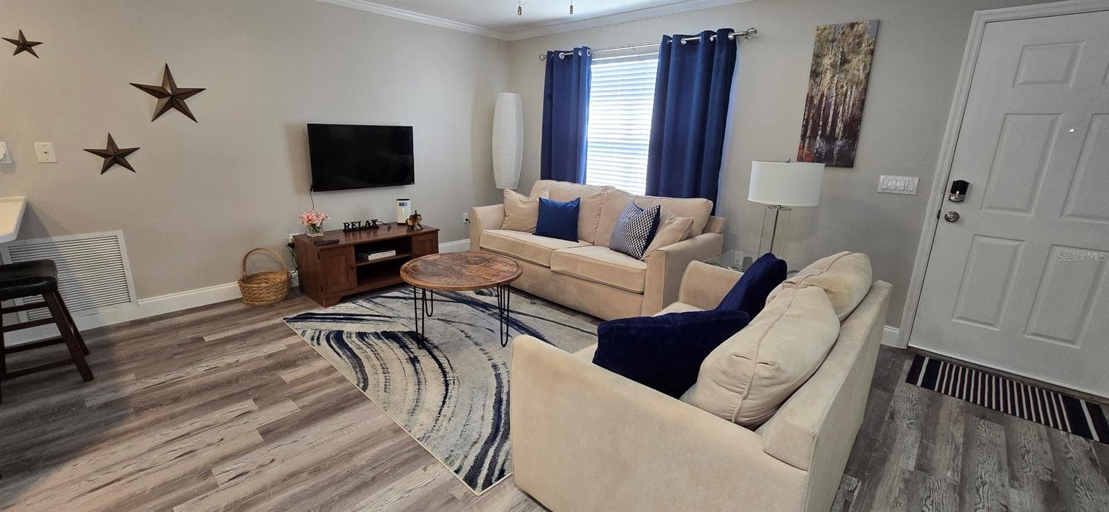 Living room - 712 ARTESIA AVE, THE VILLAGES