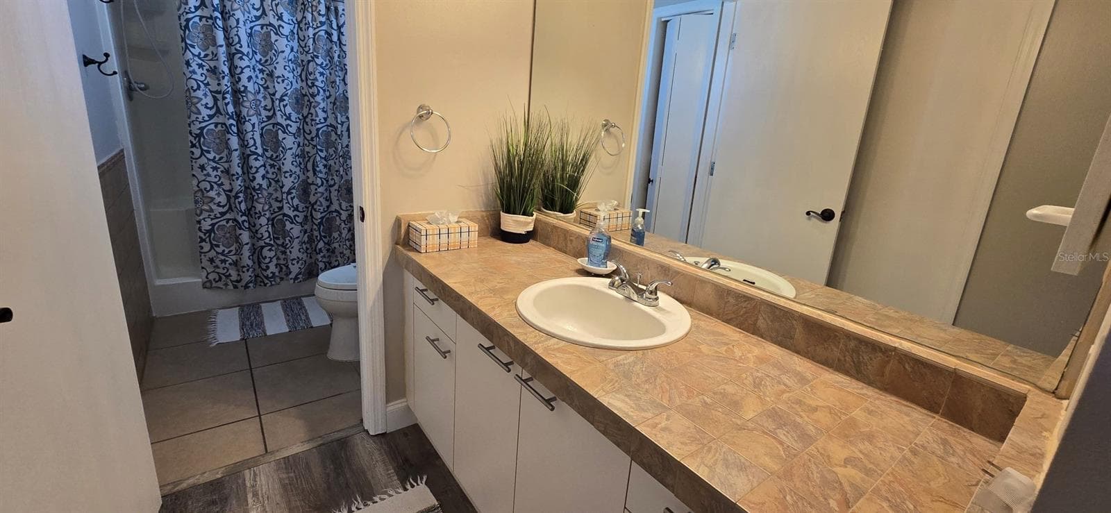 Primary bath - 712 ARTESIA AVE, THE VILLAGES