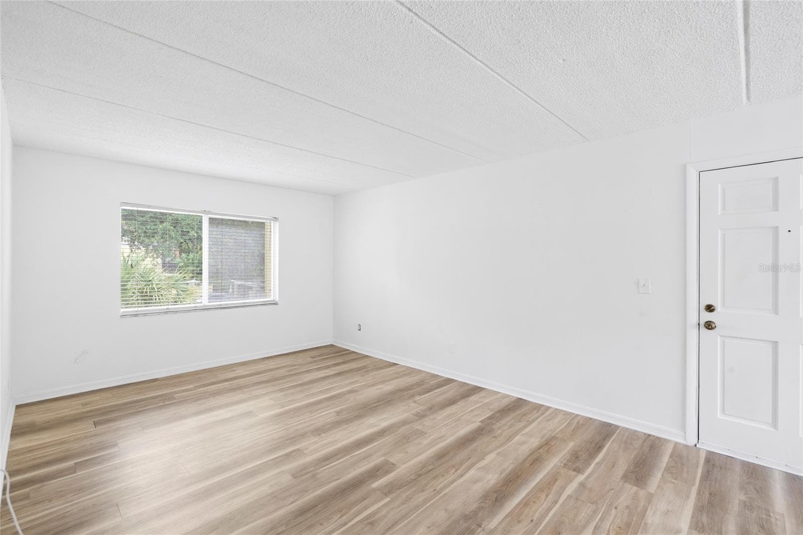 Condominium at 3206 W AZEELE ST #227, TAMPA, photo 7 of 23