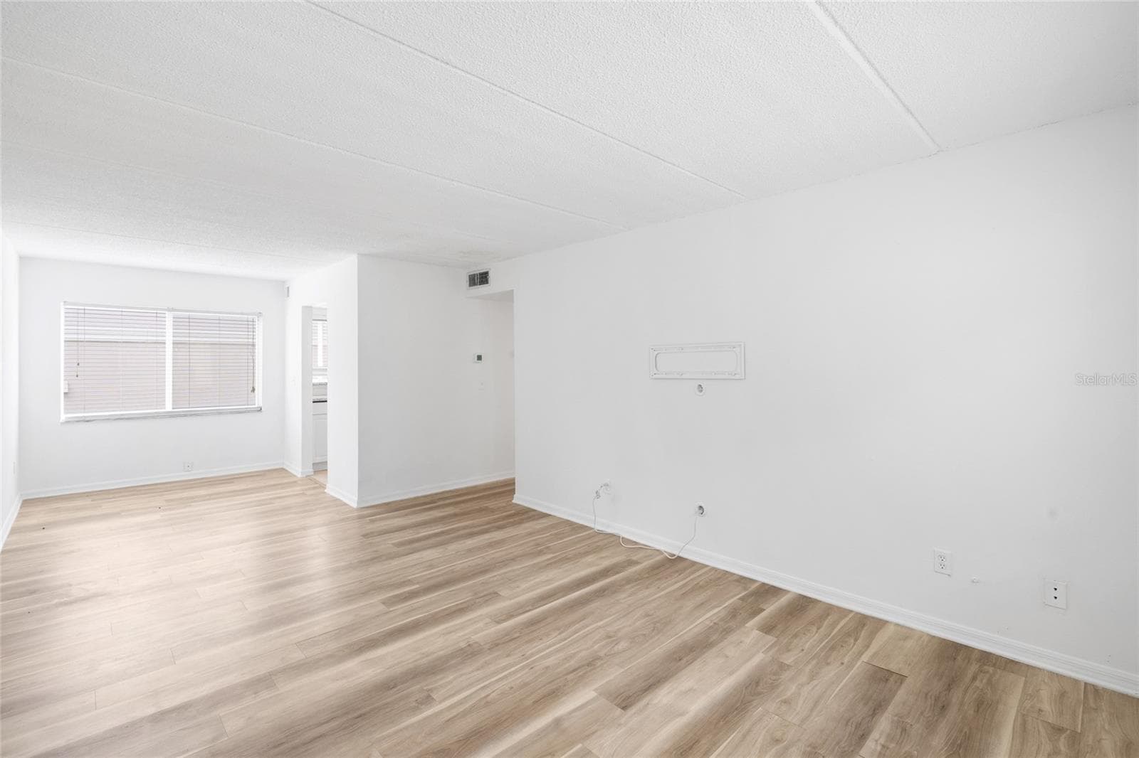 Condominium at 3206 W AZEELE ST #227, TAMPA, photo 9 of 23