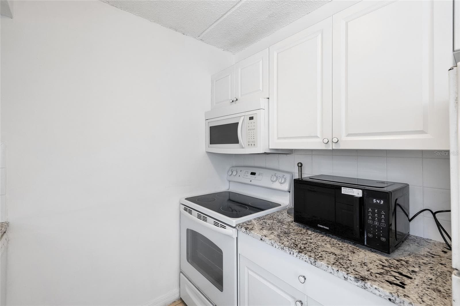 Condominium at 3206 W AZEELE ST #227, TAMPA, photo 14 of 23