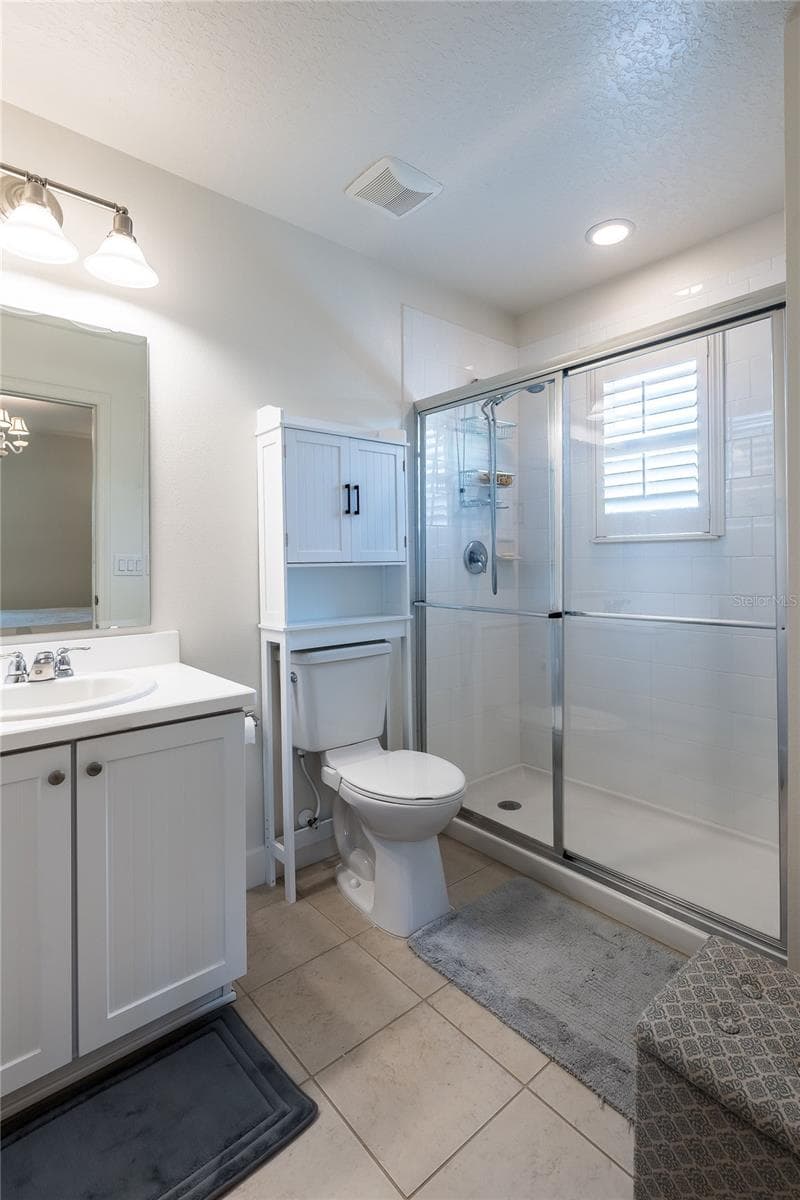 Single Family Residence at 11750 CHATEAUBRIAND AVE, ORLANDO, photo 48 of 68