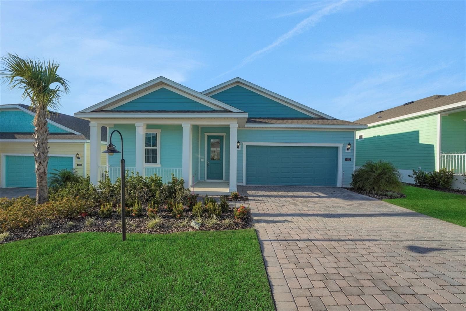 1038 FIESTA KEY CIR
