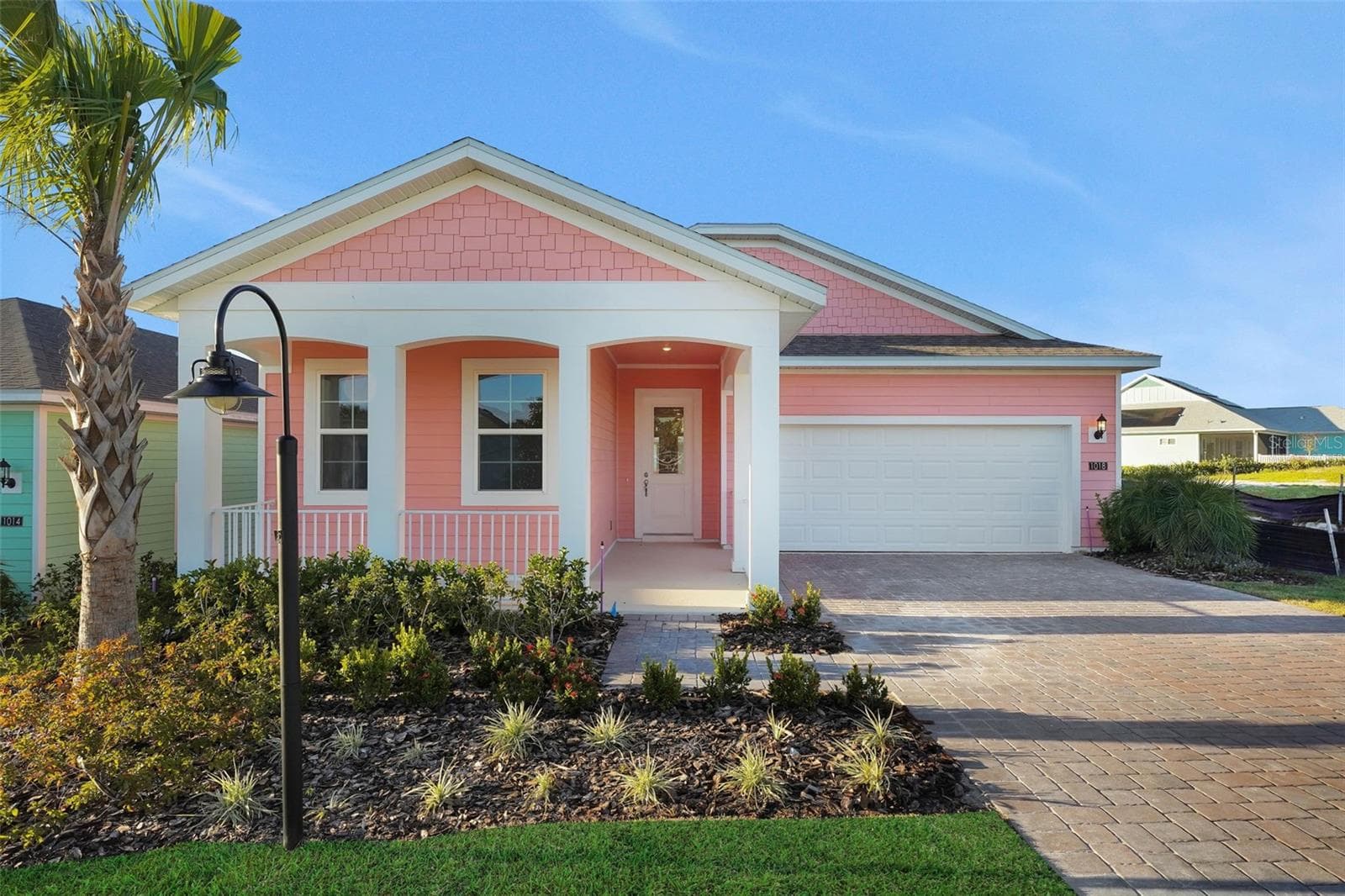 1035 FIESTA KEY CIR