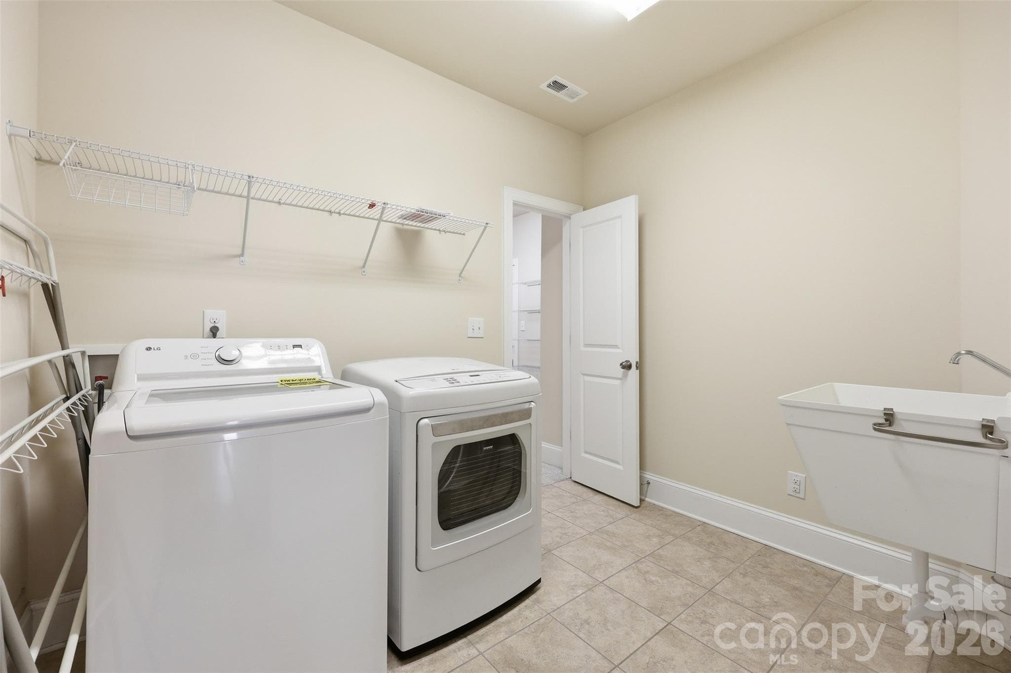 Single Family Residence at Waxhaw, photo 44 of 61