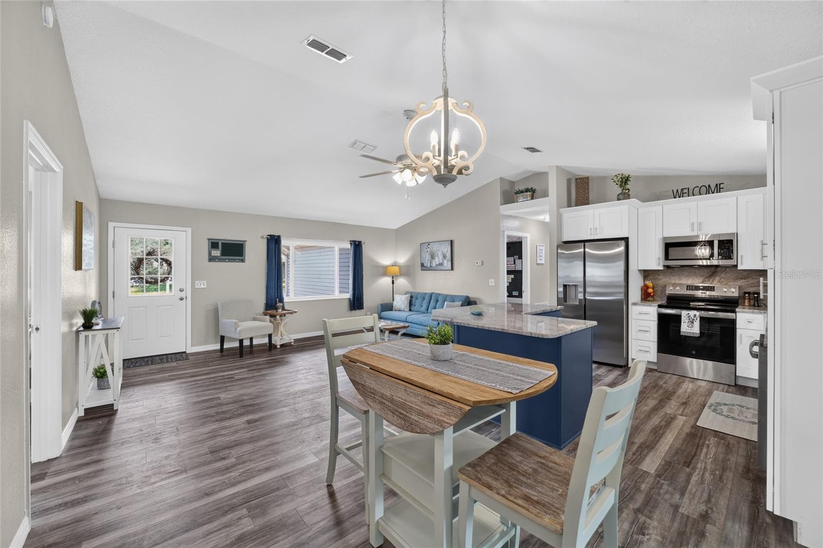 Single Family Residence at 13685 SE 90TH CT, SUMMERFIELD, photo 10 of 43