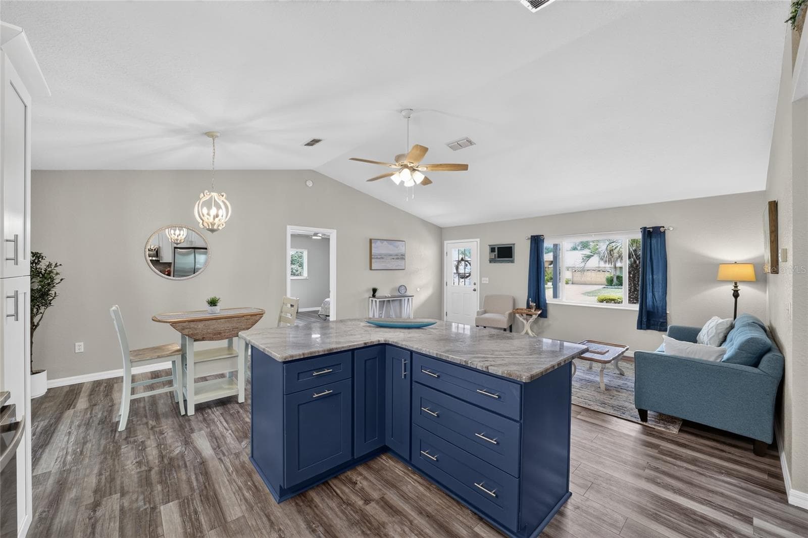 Single Family Residence at 13685 SE 90TH CT, SUMMERFIELD, photo 11 of 43