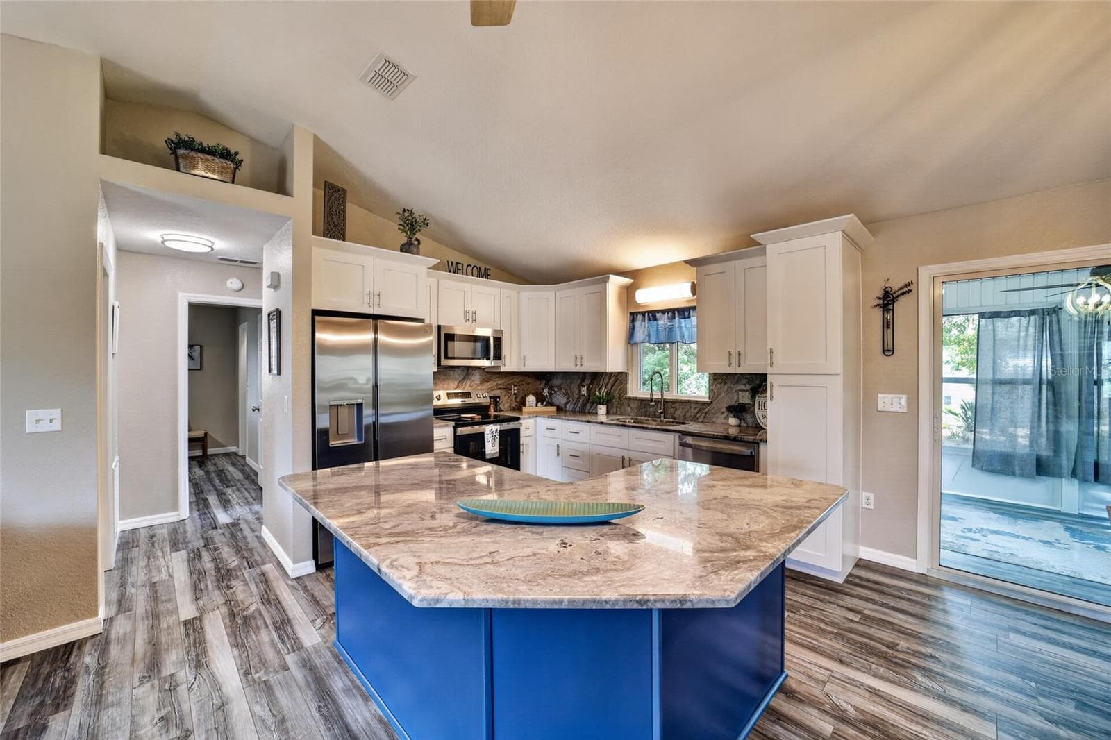 Single Family Residence at 13685 SE 90TH CT, SUMMERFIELD, photo 12 of 43