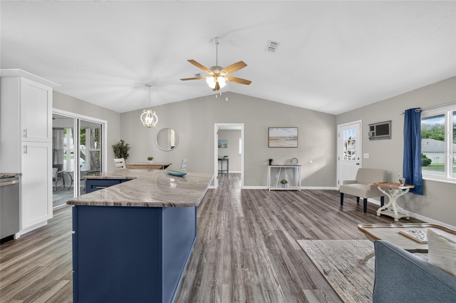 Single Family Residence at 13685 SE 90TH CT, SUMMERFIELD, photo 17 of 43