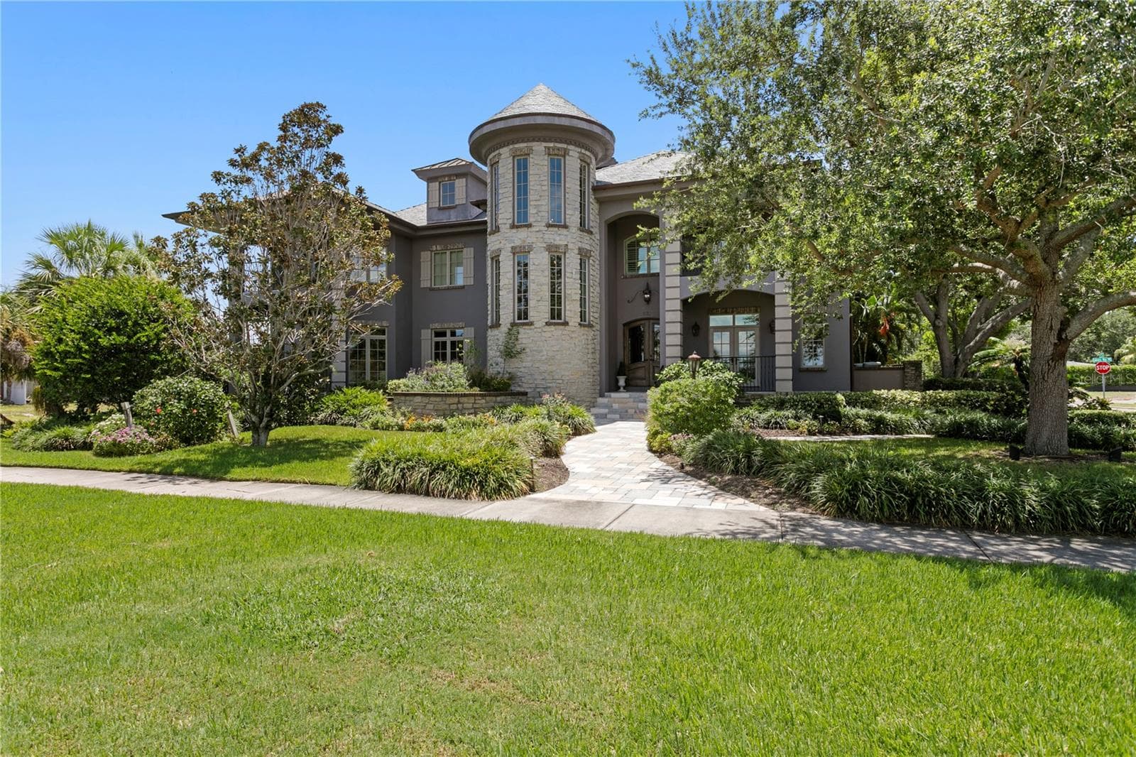 Single Family Residence at 401 SNELL ISLE BLVD NE, ST PETERSBURG, photo 2 of 96