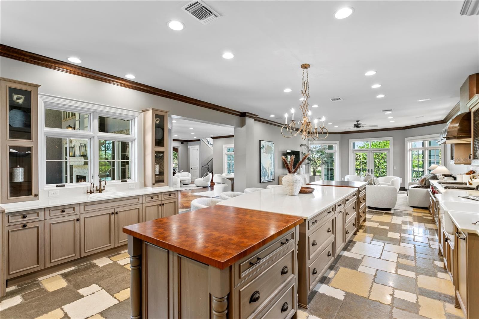 Single Family Residence at 401 SNELL ISLE BLVD NE, ST PETERSBURG, photo 20 of 96