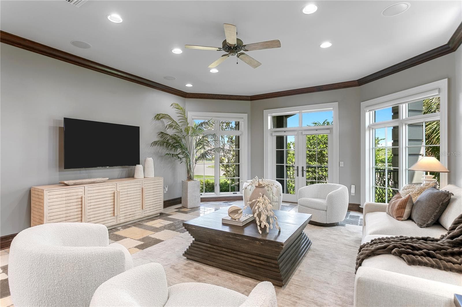 Single Family Residence at 401 SNELL ISLE BLVD NE, ST PETERSBURG, photo 30 of 96
