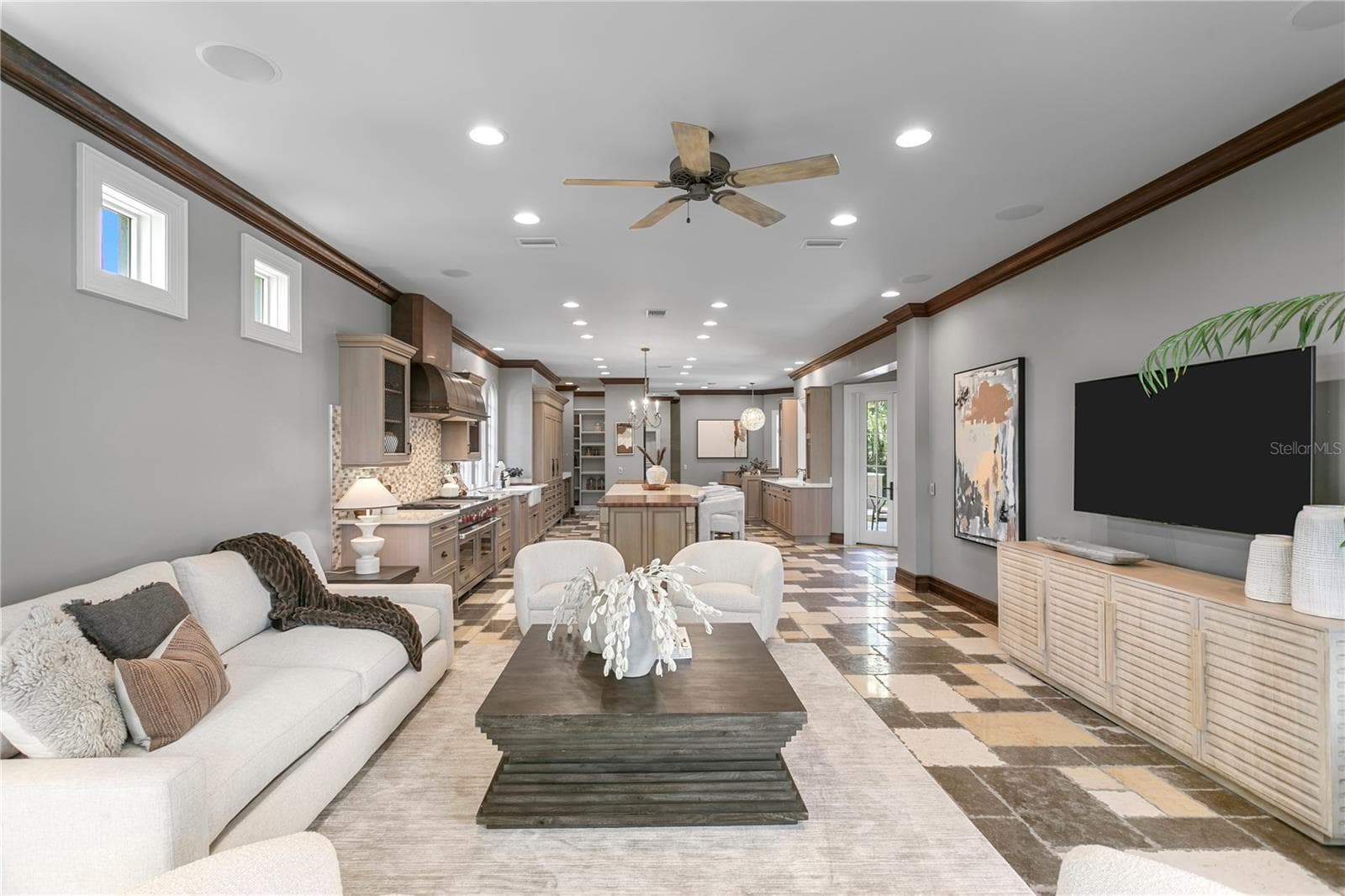 Single Family Residence at 401 SNELL ISLE BLVD NE, ST PETERSBURG, photo 32 of 96