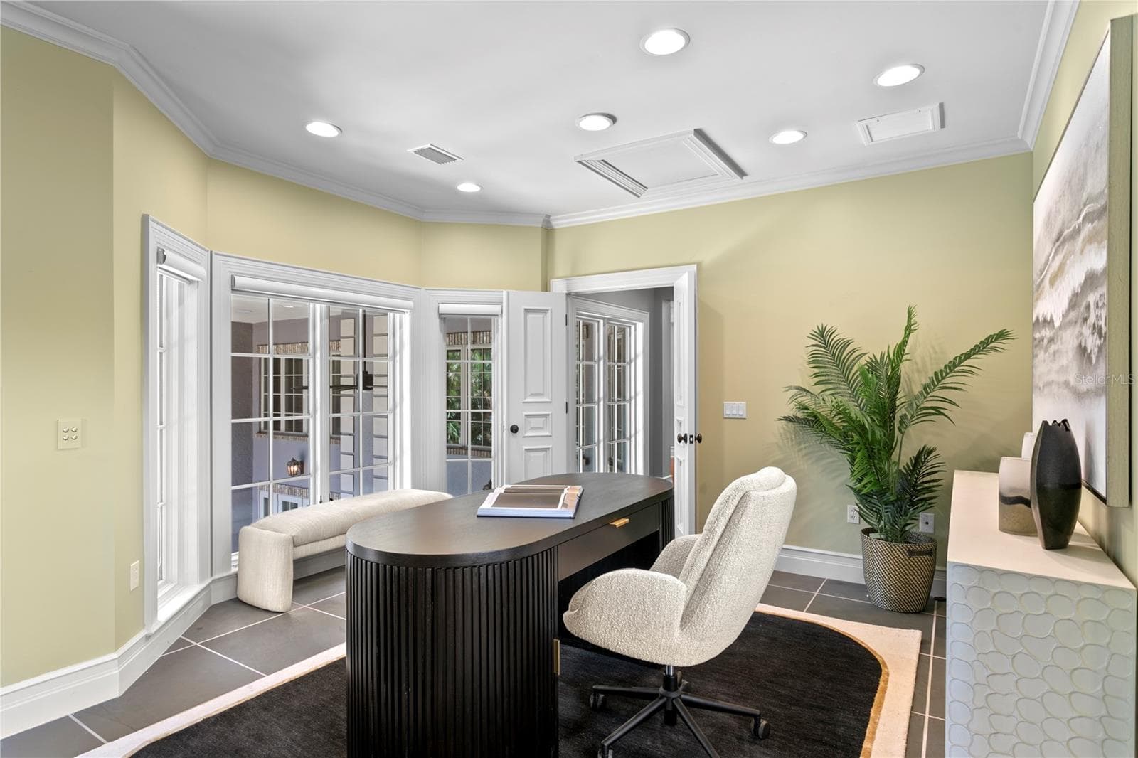 Single Family Residence at 401 SNELL ISLE BLVD NE, ST PETERSBURG, photo 54 of 96