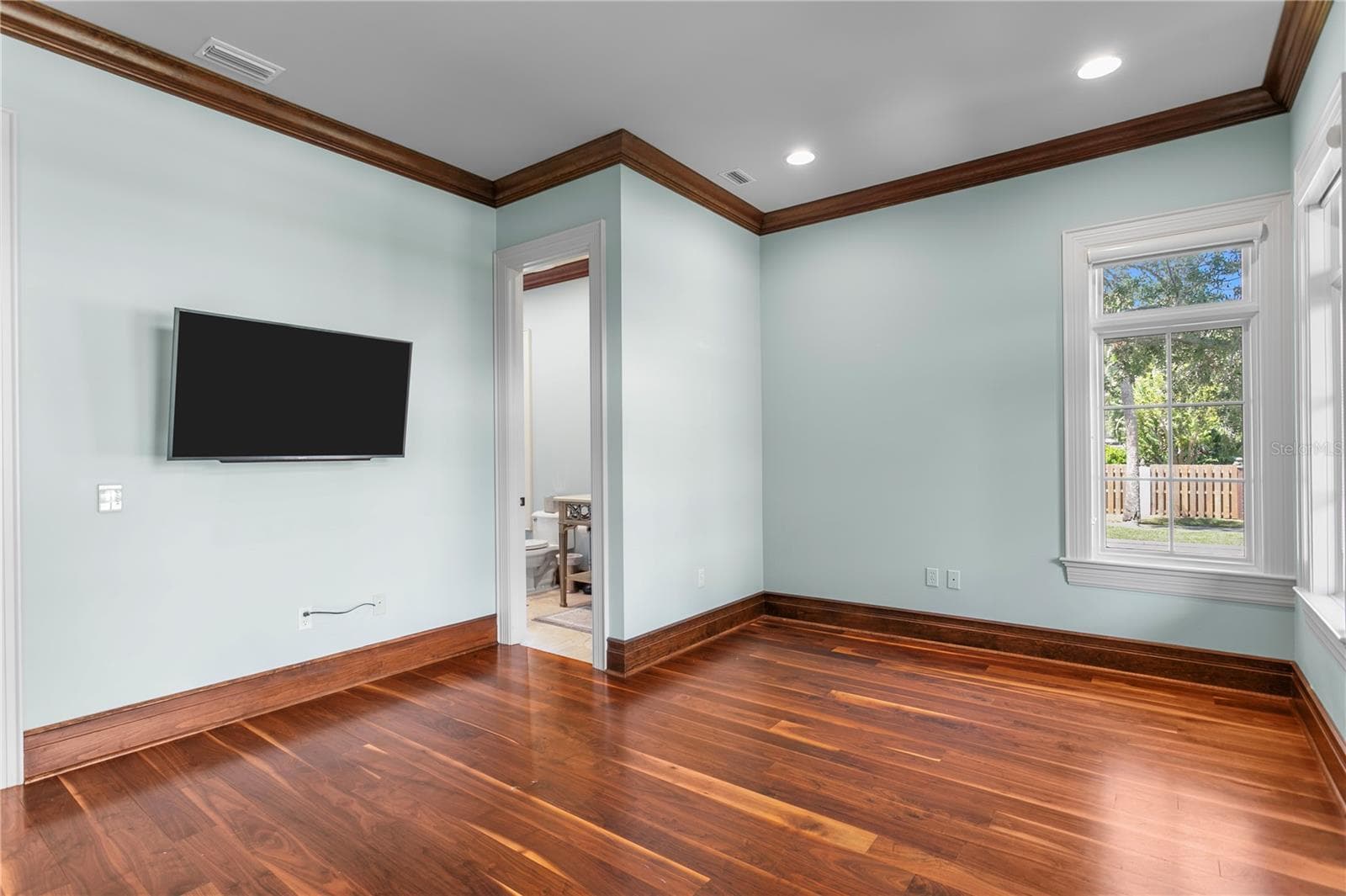 Single Family Residence at 401 SNELL ISLE BLVD NE, ST PETERSBURG, photo 69 of 96