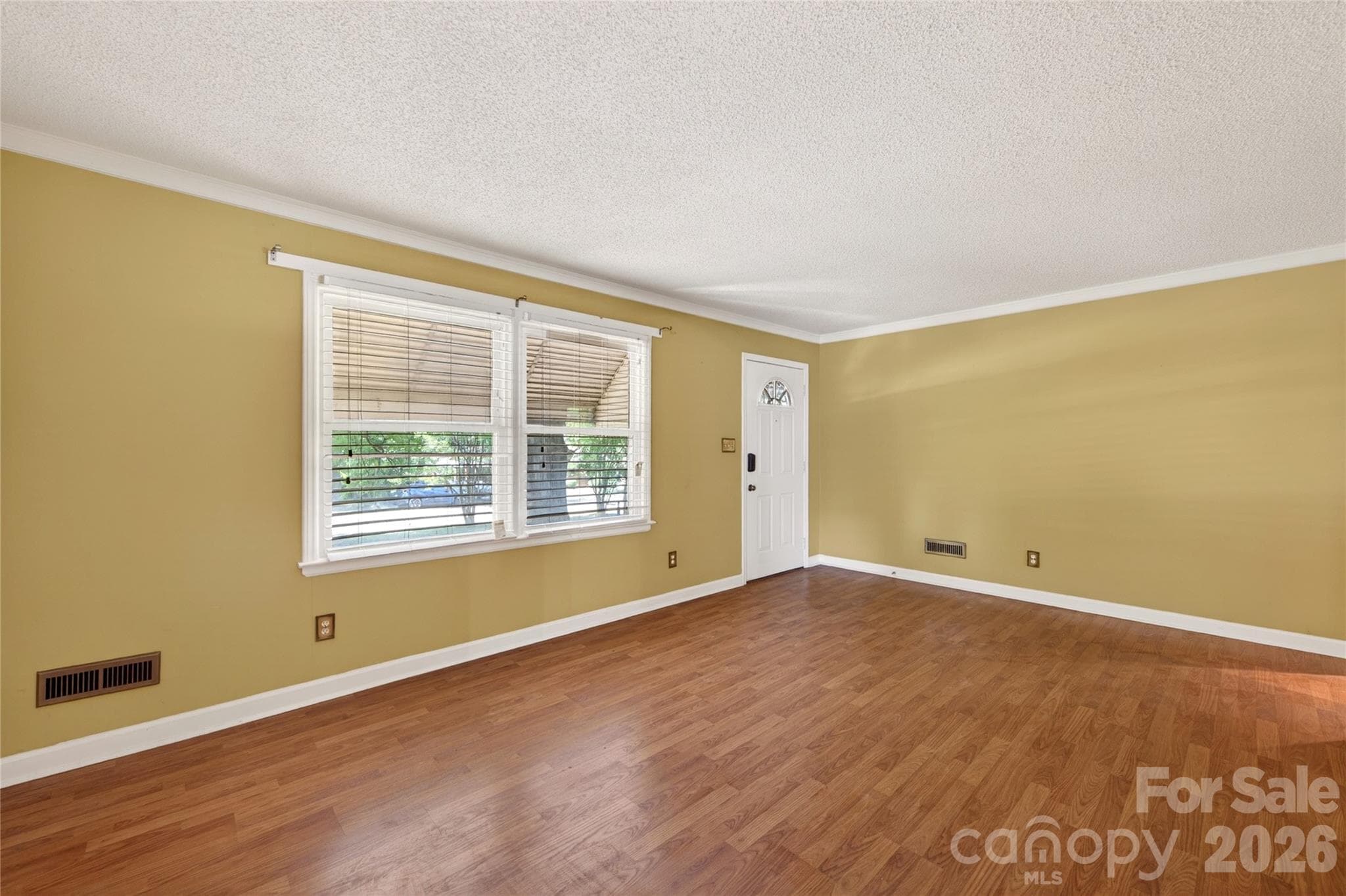 Living Room - 4400 Hamilton Circle, Charlotte