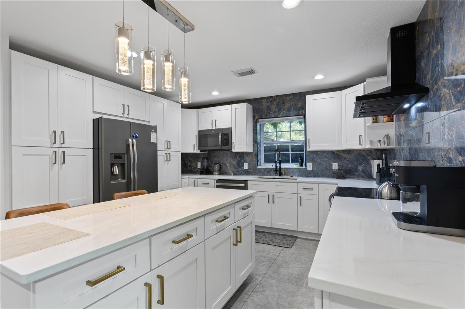 Single Family Residence at 6822 S WALL ST, TAMPA, photo 6 of 31