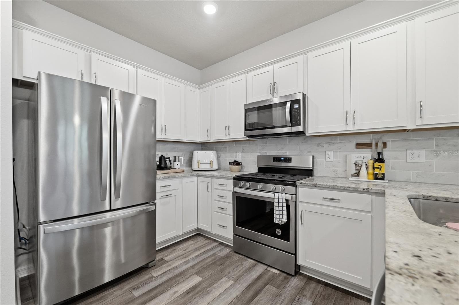 Villa at 6308 MOORING LINE CIR, APOLLO BEACH, photo 9 of 58