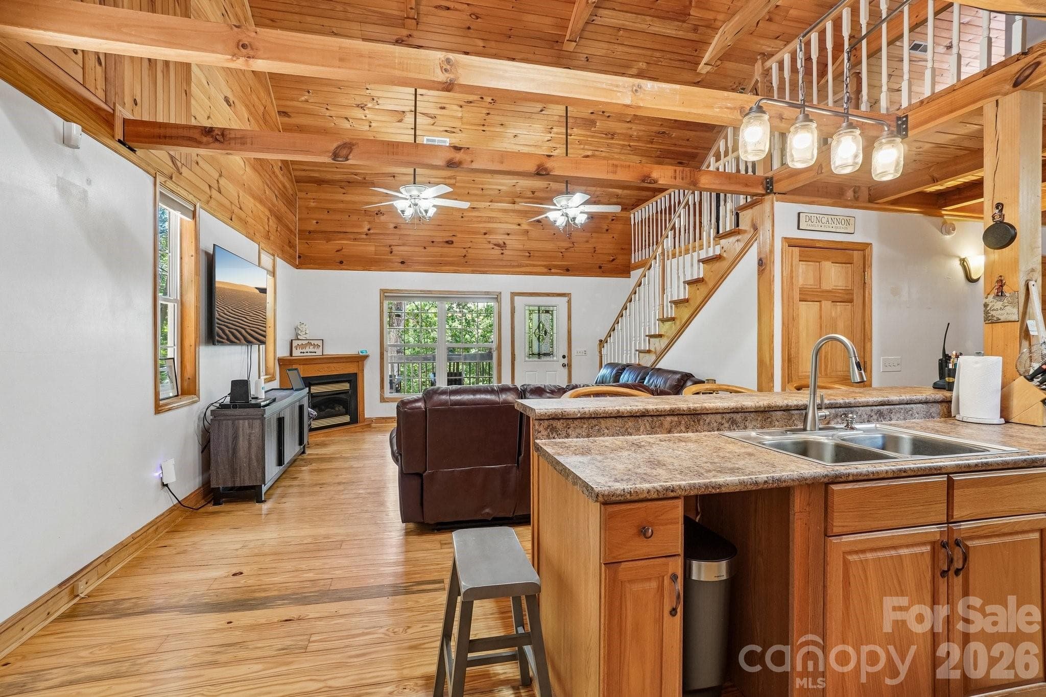 Gorgeous open concept wood living! - 61 Misty Hill Lane, Franklin