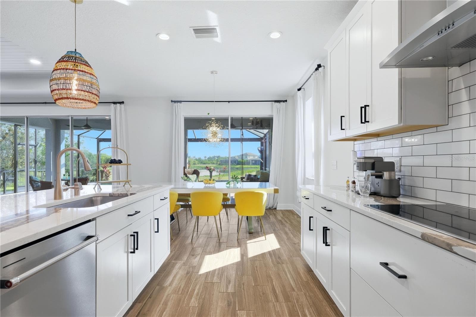 Dining Near The Kitchen - 5542 NATIVE HENNA CT, SARASOTA