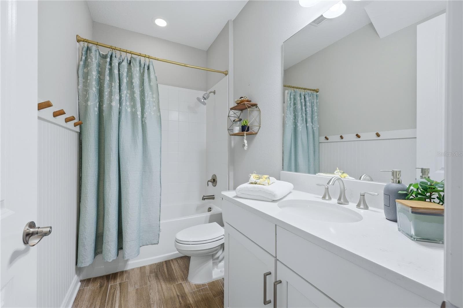 Bathroom 2 - 5542 NATIVE HENNA CT, SARASOTA