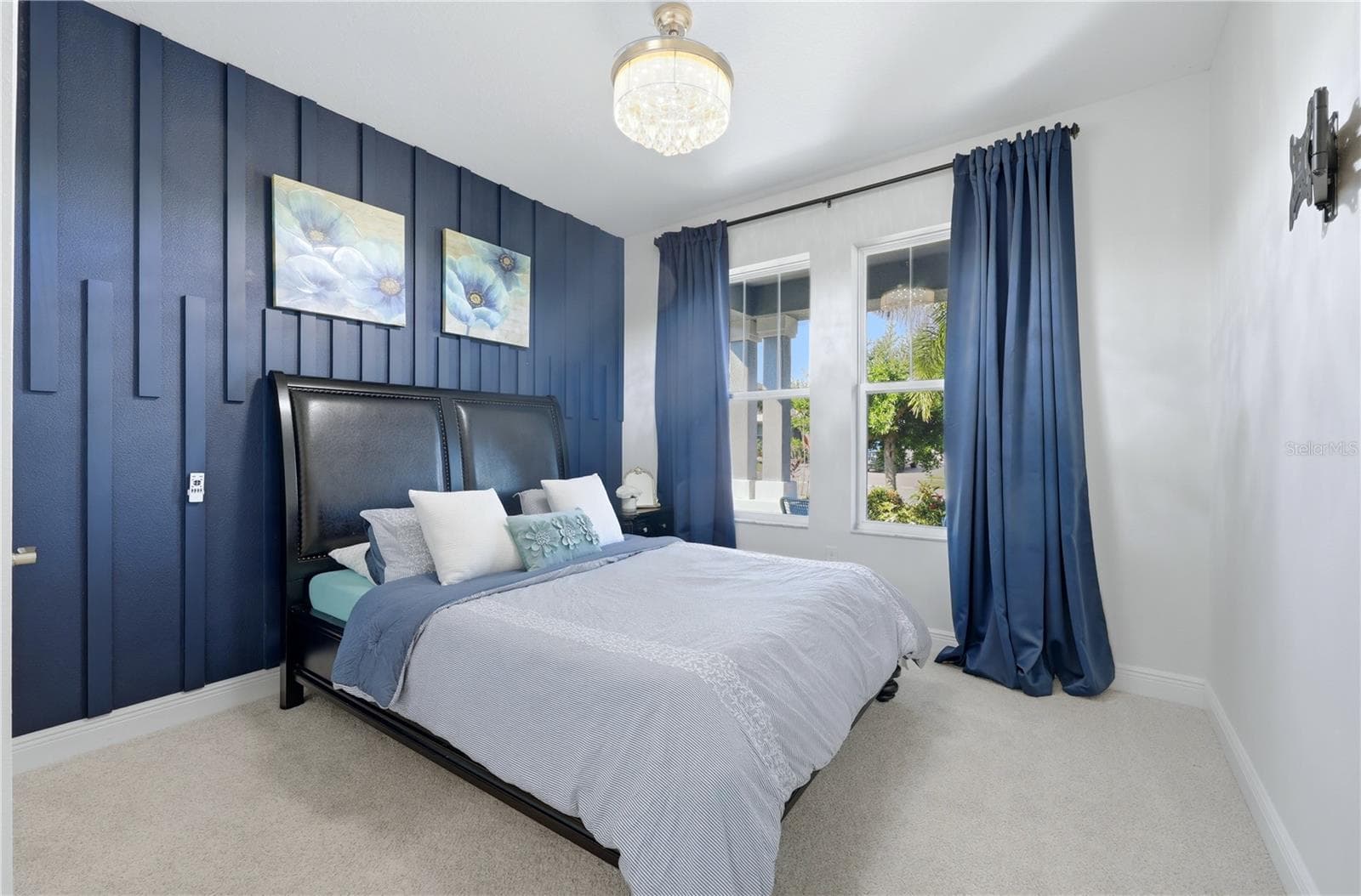 Spacious and Beautiful Bedroom near the entrance - 5542 NATIVE HENNA CT, SARASOTA