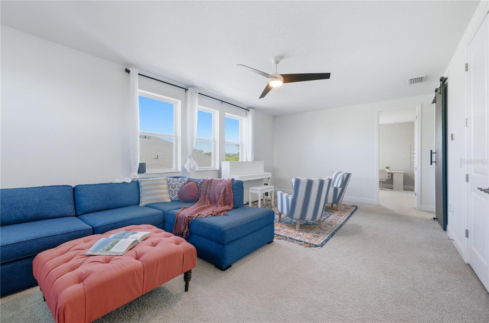 Upstairs Landing/Loft - 5542 NATIVE HENNA CT, SARASOTA