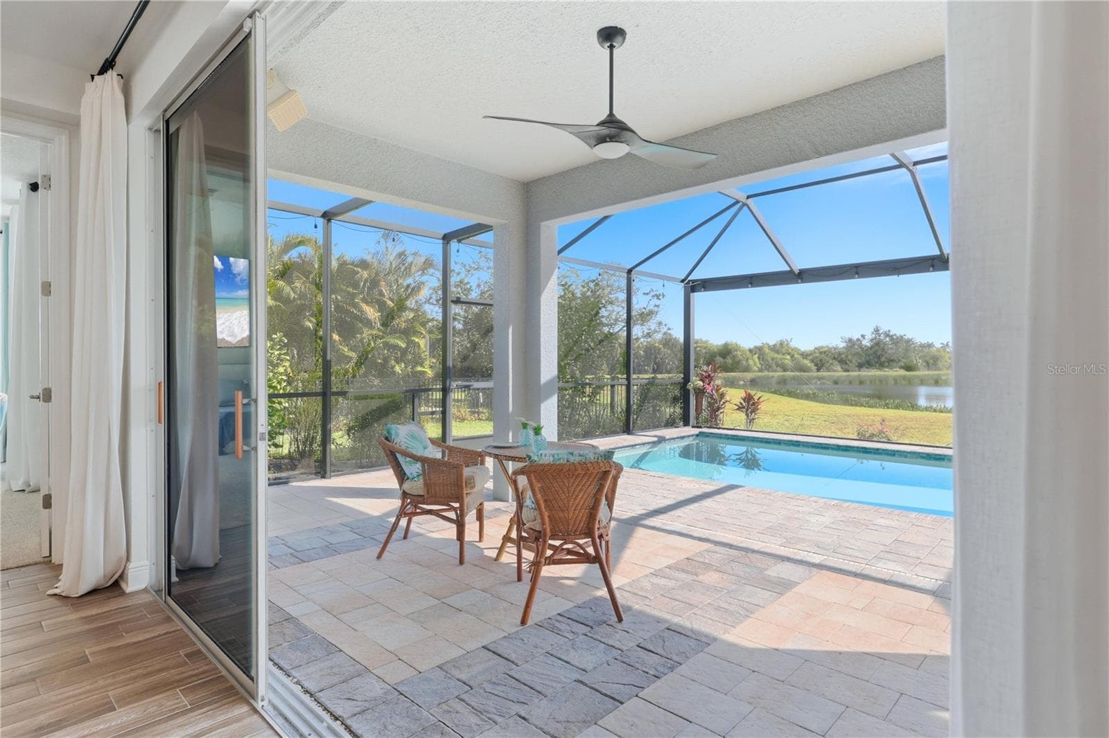 Tinted Pocket Sliding Doors - 5542 NATIVE HENNA CT, SARASOTA