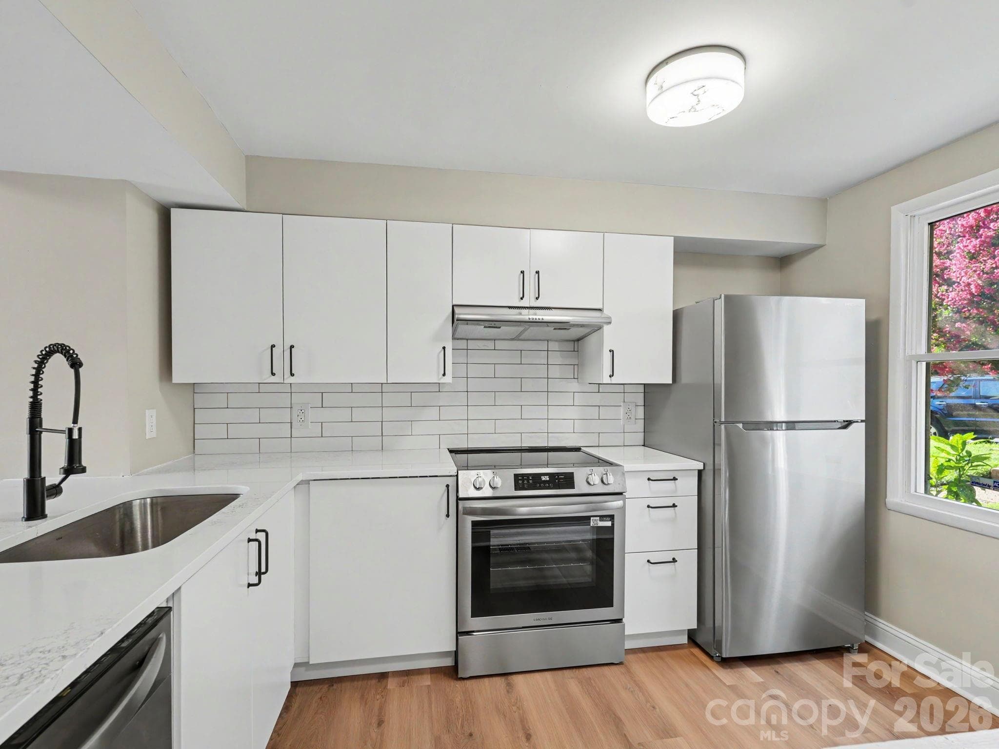Townhouse at Charlotte, photo 6 of 36