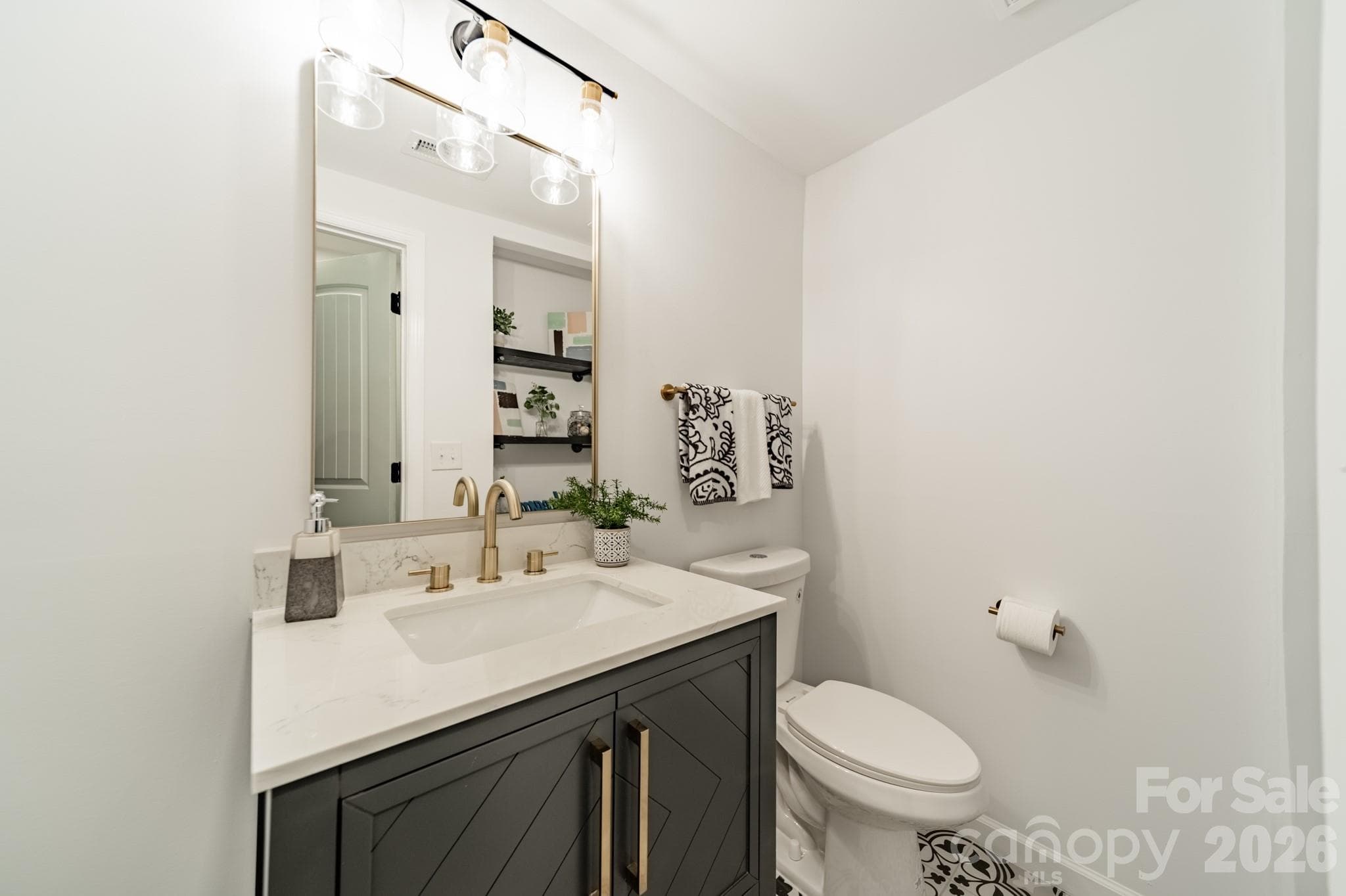 1/2 Bath near Kitchen - Newton
