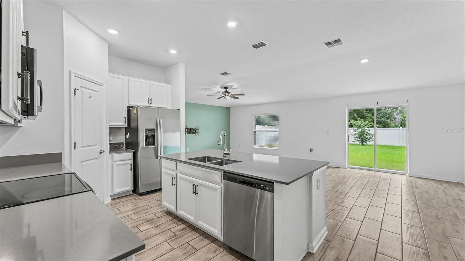 Single Family Residence at 272 PERSHING ST, BARTOW, photo 8 of 42