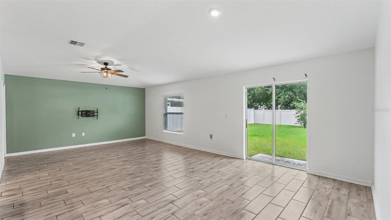 Single Family Residence at 272 PERSHING ST, BARTOW, photo 13 of 42