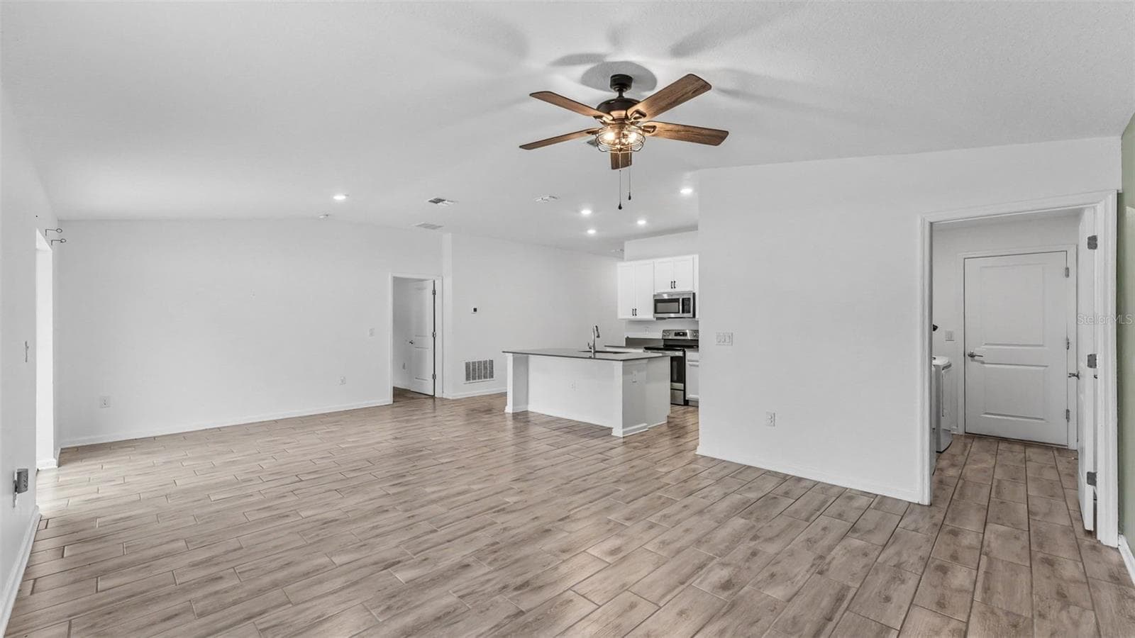 Single Family Residence at 272 PERSHING ST, BARTOW, photo 15 of 42