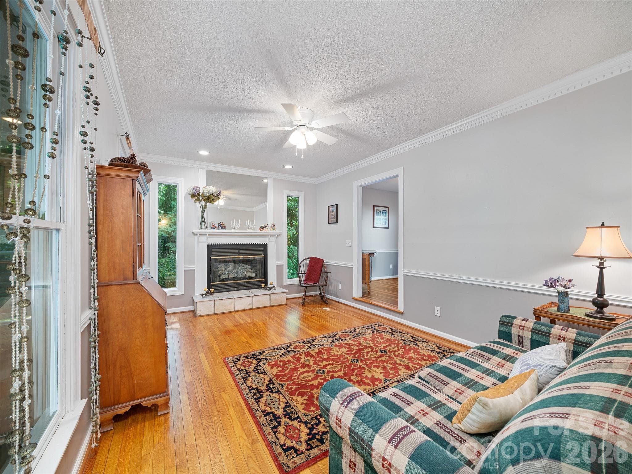 Single Family Residence at 254 Shepard Way, Burnsville, photo 11 of 28