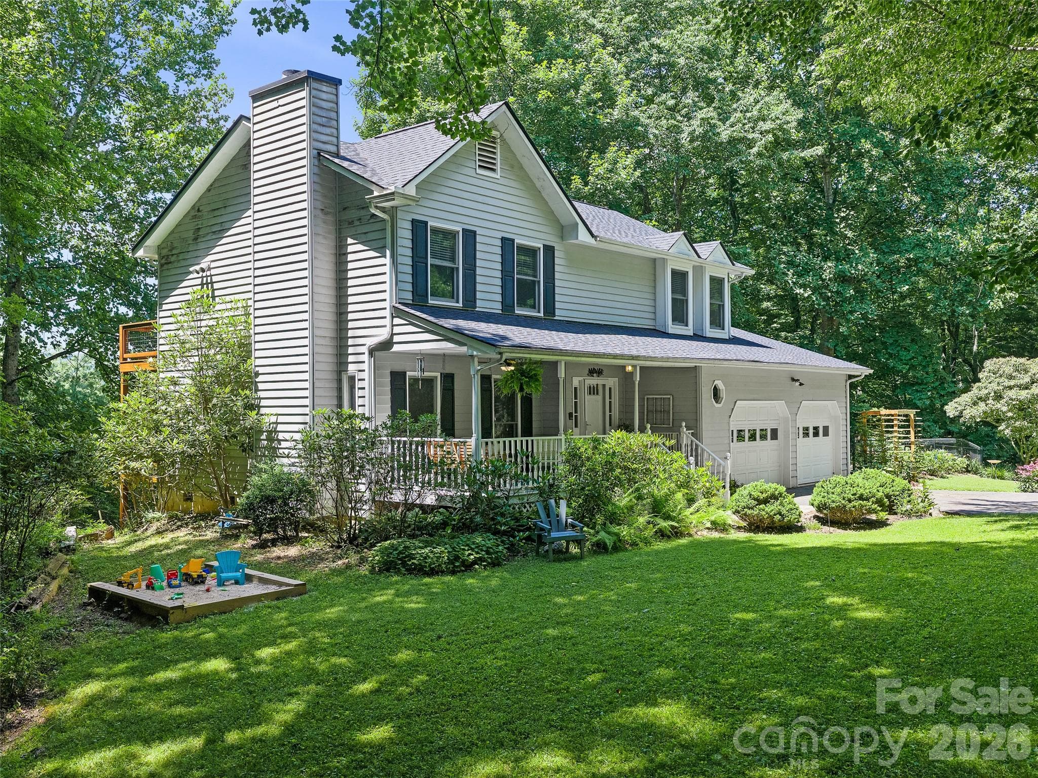 Single Family Residence at 254 Shepard Way, Burnsville, photo 26 of 28