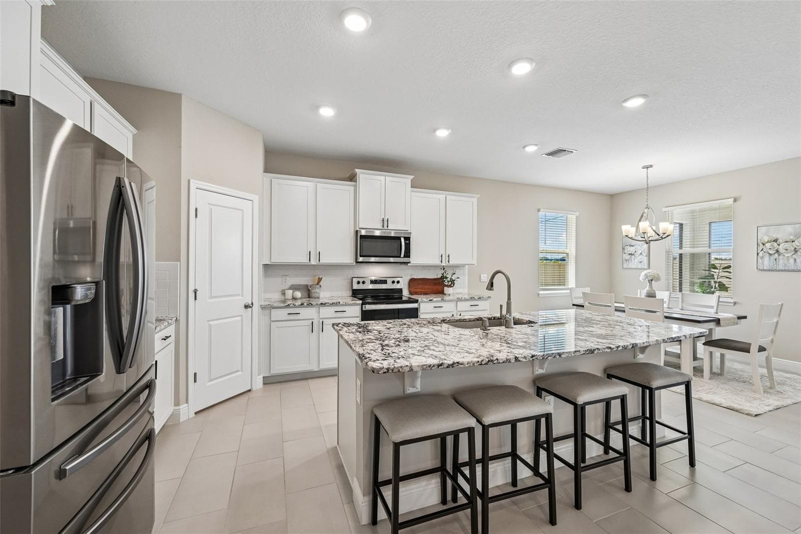 Single Family Residence at 178 MANGROVE MANOR DR, APOLLO BEACH, photo 4 of 39