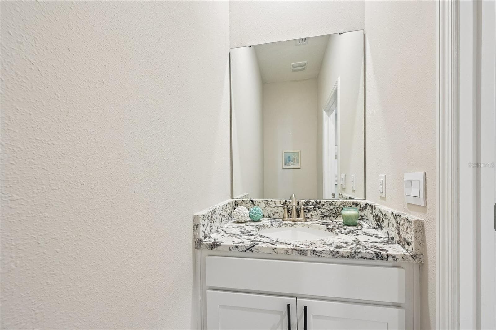 Single Family Residence at 178 MANGROVE MANOR DR, APOLLO BEACH, photo 26 of 39