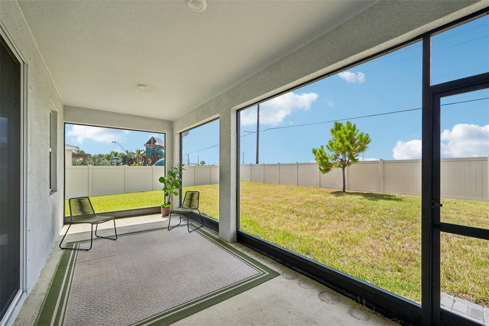 Single Family Residence at 178 MANGROVE MANOR DR, APOLLO BEACH, photo 31 of 39