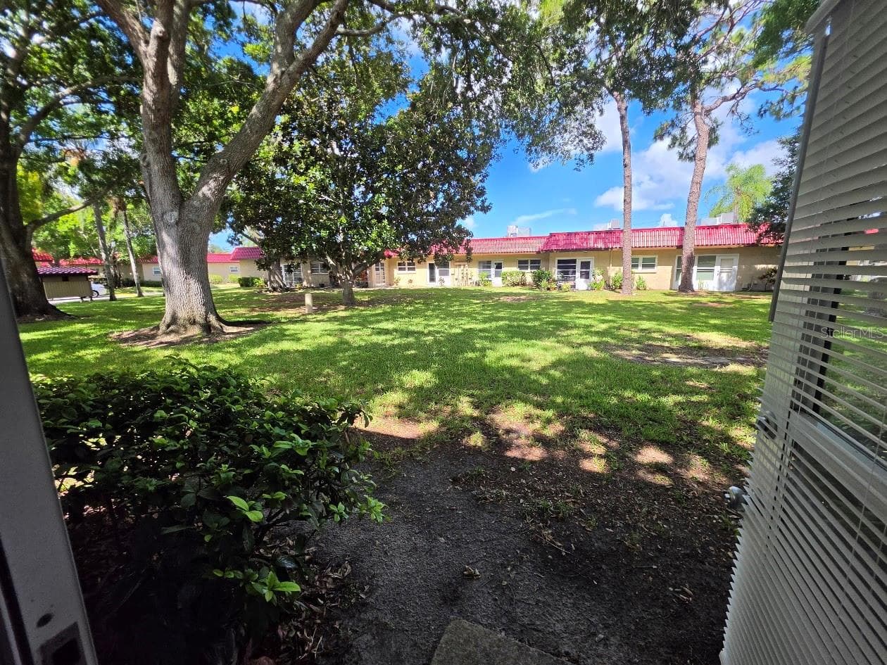 Back Courtyard - 601 N HERCULES AVE #1205, CLEARWATER