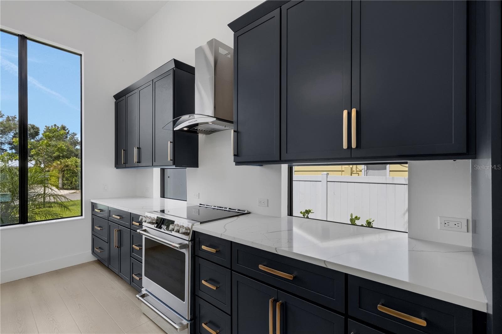 Kitchen - 2069 HIBISCUS ST, SARASOTA