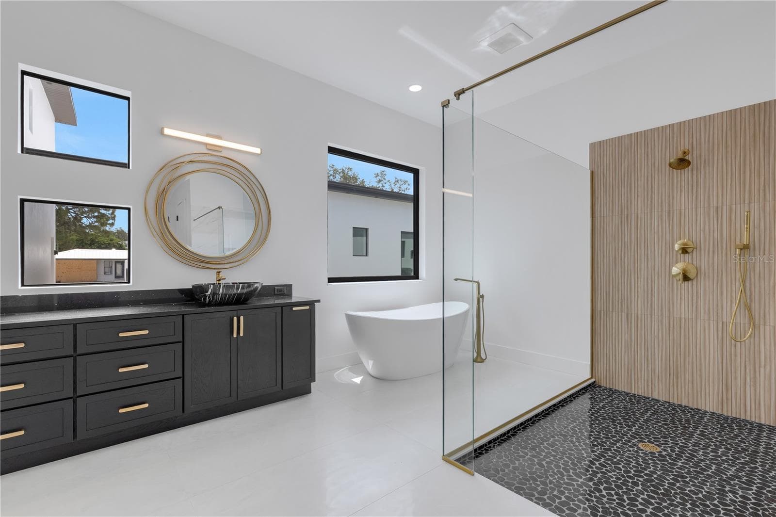 Primary Bathroom - 2069 HIBISCUS ST, SARASOTA
